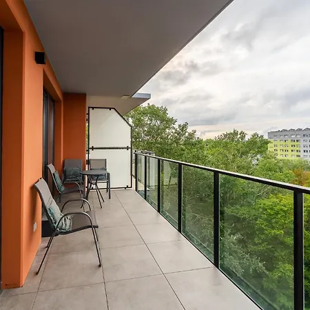 Optima Na Wyspie Solnej Z Parkingiem