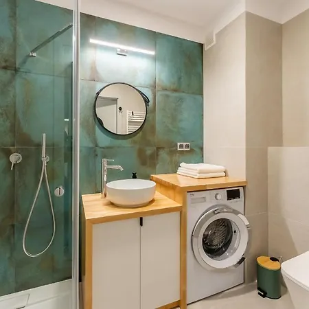 Optima Na Wyspie Solnej Z Parkingiem Kołobrzeg