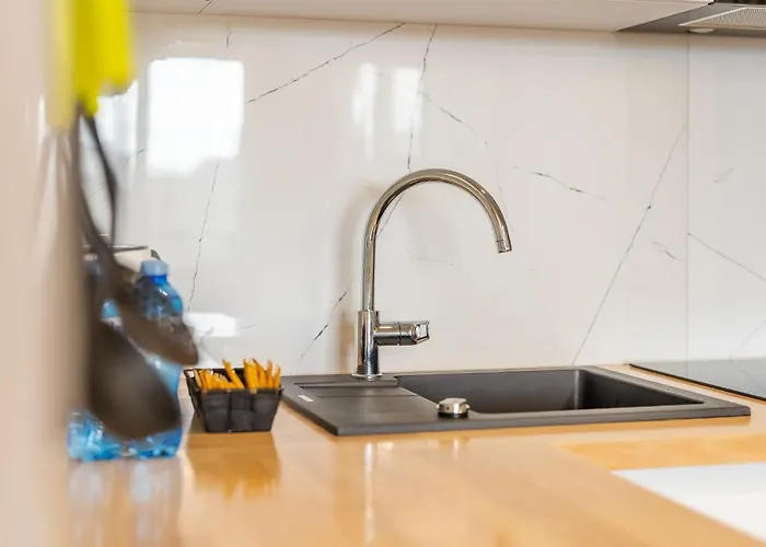 Optima Na Wyspie Solnej Z Parkingiem Kołobrzeg